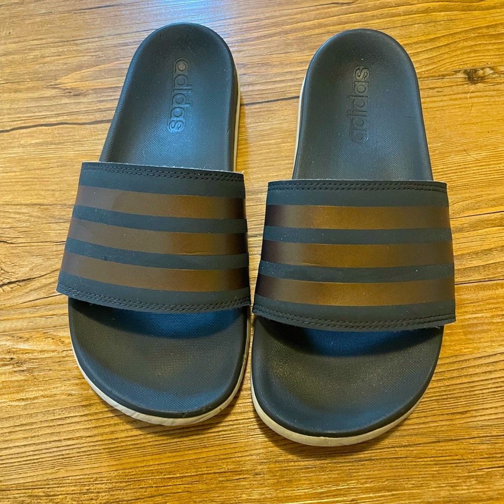 Womens adidas slide
